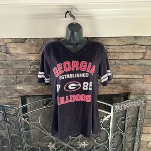 UGA Bulldogs 3/4 sleeve jersey shirt. Worn in. Size L